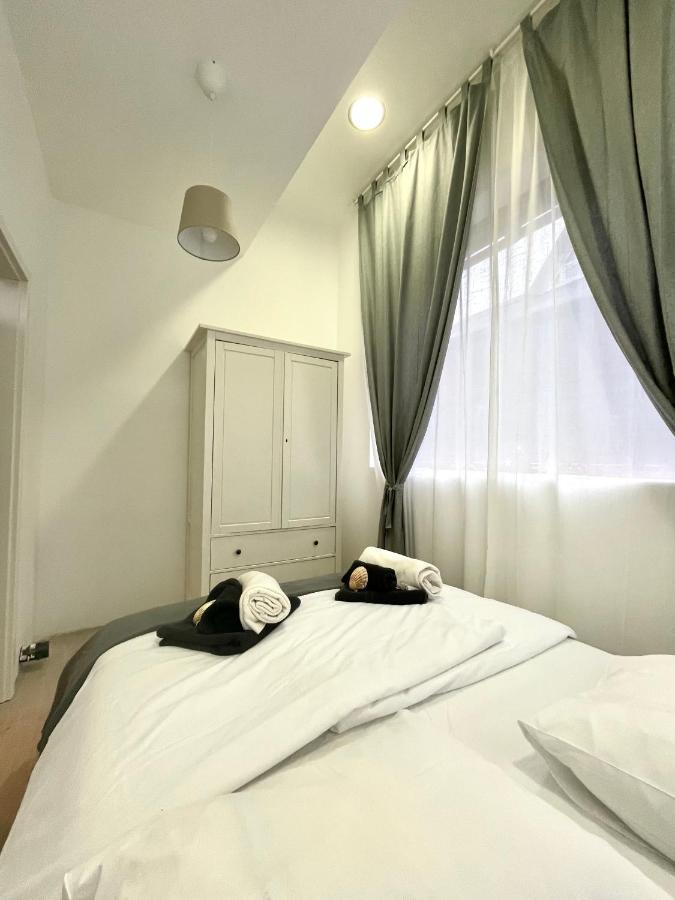 Pepino, Holiday House With A Garden Villa Vrhnika Dış mekan fotoğraf